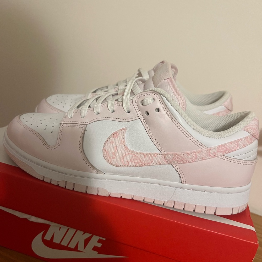 Women’s Nike Dunks Low Pink Paisley